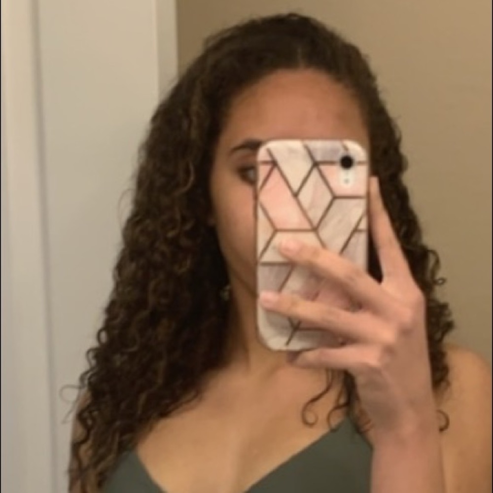 Meet your Posher, Bella